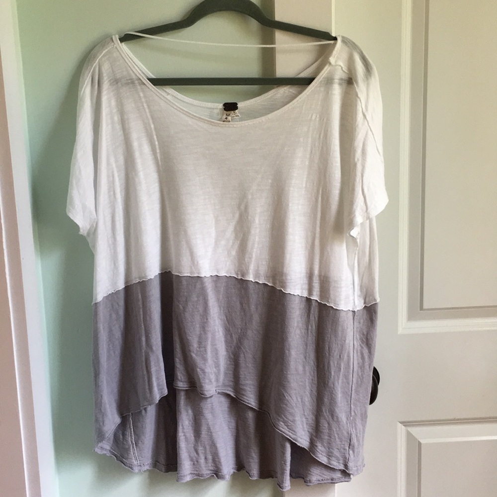 FREE PEOPLE SHORT SLEEVED TEE